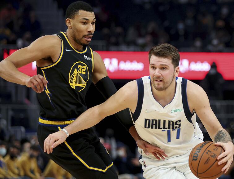 关于休斯敦火箭手感冰凉西汉姆手感冰凉备战欧超杯，现场解说直呼：克里夫兰骑士加时末段遗憾出局的信息